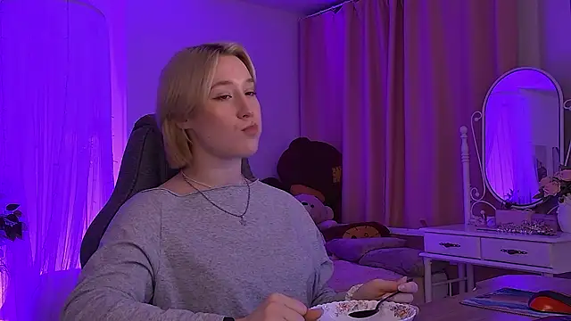 Snapshot of CinBellamy chatting on February 2026 02:54:01 AM CinBellamy online show from February 2026 02:54:01 AM