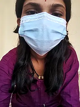 Shivani2002 online show from November 2025 07:51:01 AM