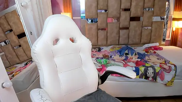 Melody Lolii online show from February 2026 06:24:02 PM