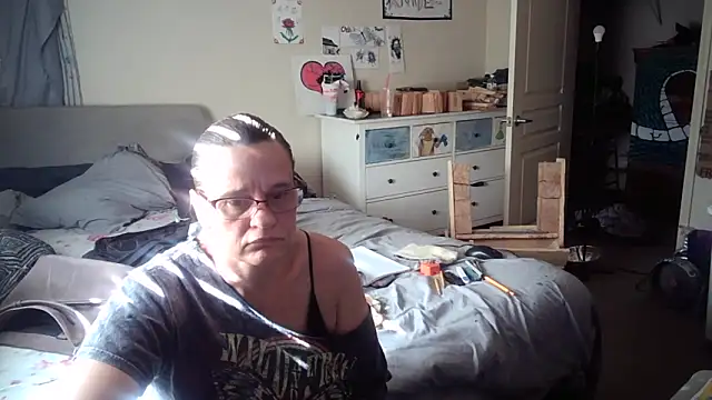 Snapshot of PremiumKitty chatting on February 2026 08:37:02 PM PremiumKitty online show from February 2026 08:37:02 PM