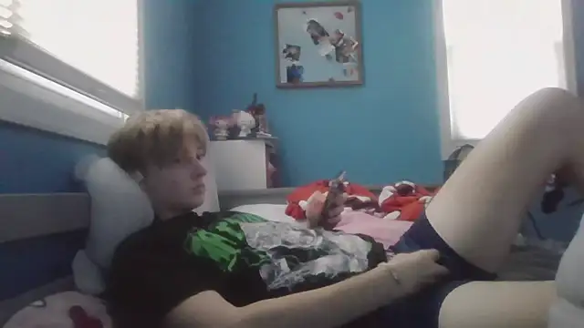 Snapshot of Liam_axel35 chatting on November 2025 09:03:02 PM Liam axel35 online show from November 2025 09:03:02 PM