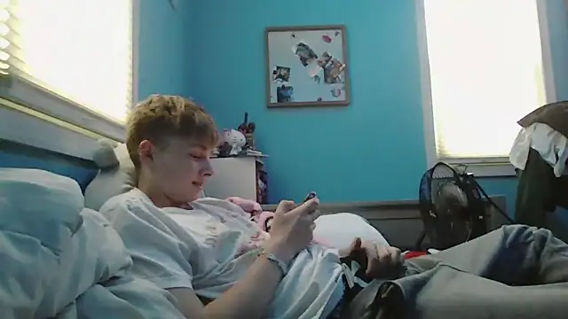 Snapshot of Liam_axel35 chatting on November 2025 07:17:01 PM Liam axel35 online show from November 2025 07:17:01 PM