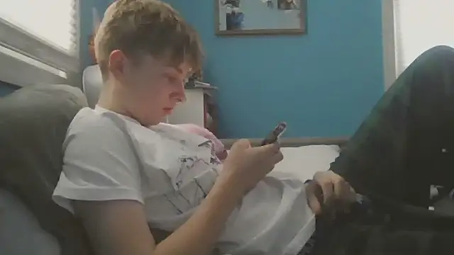 Snapshot of Liam_axel35 chatting on December 2025 08:27:01 PM Liam axel35 online show from December 2025 08:27:01 PM