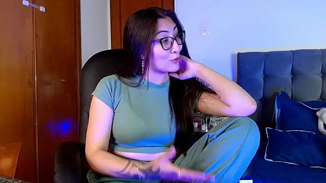 Liana 99 online show from September 2025 04:41:02 PM