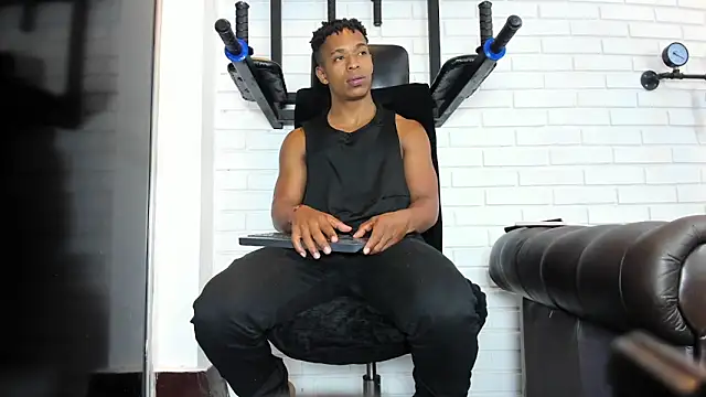 ItaloMoore online show from March 2026 01:00:01 PM