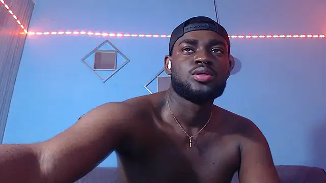 Snapshot of eebony_stallion chatting on July 2026 06:47:02 AM eebony stallion online show from July 2026 06:47:02 AM