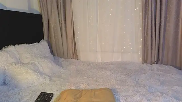 LunaVelvet777 online show from March 2026 06:48:02 PM