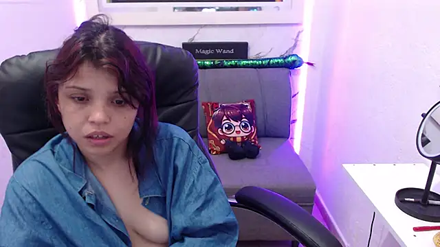 Snapshot of minnie_cake chatting on October 2025 08:28:02 PM minnie cake online show from October 2025 08:28:02 PM