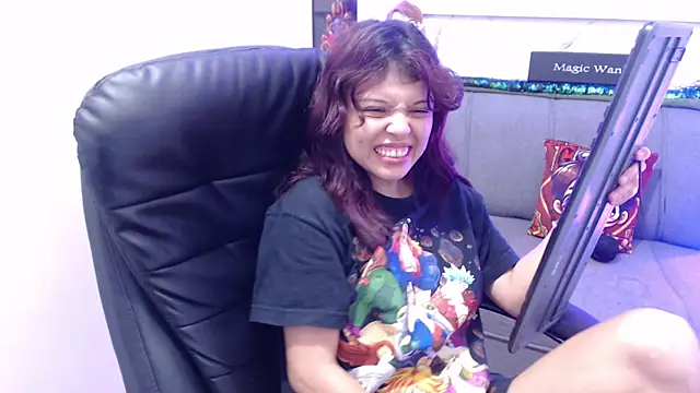 Snapshot of minnie_cake chatting on October 2025 12:44:02 AM minnie cake online show from October 2025 12:44:02 AM