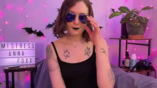 mistressannafoxx online show from November 2025 09:59:02 PM