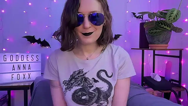 mistressannafoxx online show from November 2025 10:01:02 PM