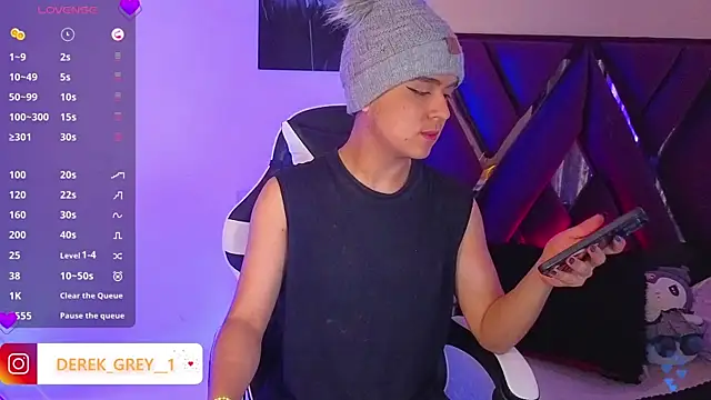 derek greyy  online show from September 2025 03:37:02 PM