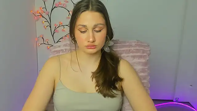 Stefanie Sweet online show from March 2026 06:57:01 PM