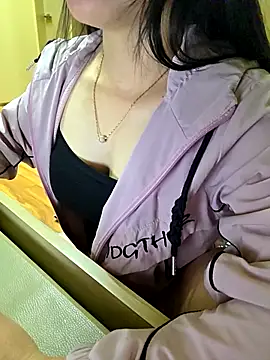 lanlan girl2k online show from February 2026 04:04:01 PM