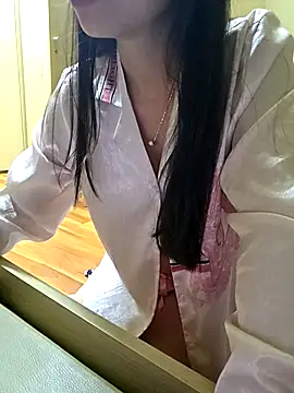 lanlan girl2k online show from February 2026 01:43:01 PM