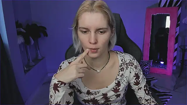 BethanyCloud online show from November 2025 05:53:02 AM