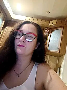 Amandda  online show from October 2025 07:03:01 PM