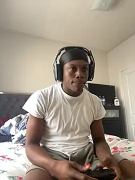 Snapshot of labishyoung25 chatting on December 2025 05:20:01 PM labishyoung25 online show from December 2025 05:20:01 PM