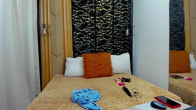 MiaCours online show from February 2026 06:37:02 PM