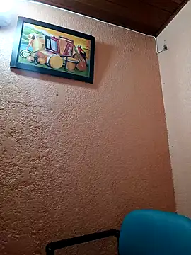 Mia-Glow online show from October 2025 11:54:01 AM