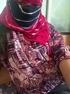 Snapshot of crazy111girl chatting on February 2026 12:22:02 PM crazy111girl online show from February 2026 12:22:02 PM