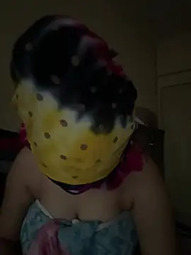 Snapshot of crazy111girl chatting on February 2026 10:41:02 AM crazy111girl online show from February 2026 10:41:02 AM