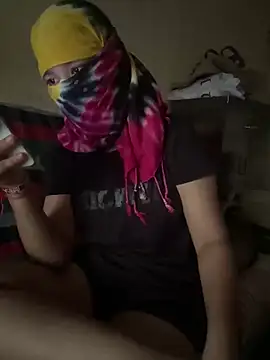 Snapshot of crazy111girl chatting on February 2026 08:41:01 AM crazy111girl online show from February 2026 08:41:01 AM