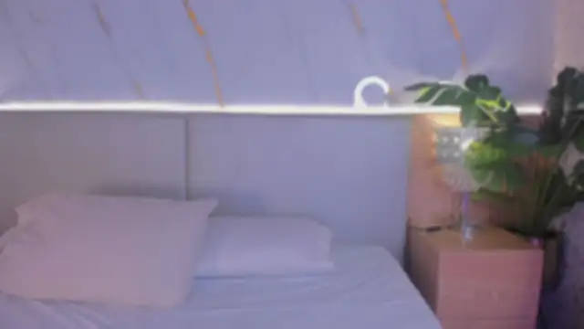 Snapshot of ChloeeMonroee chatting on October 2025 12:06:01 PM ChloeeMonroee online show from October 2025 12:06:01 PM