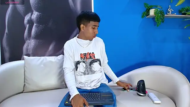 ender h0t online show from October 2025 01:31:02 PM