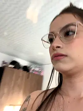 alysa g  online show from October 2025 10:06:02 PM