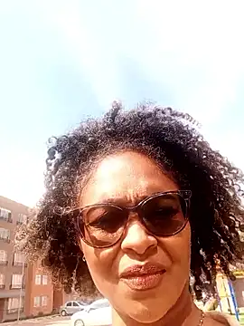 BiiancaEstradaa online show from February 2026 07:28:01 PM