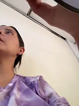 Mia jhoonson online show from April 2026 07:44:02 PM