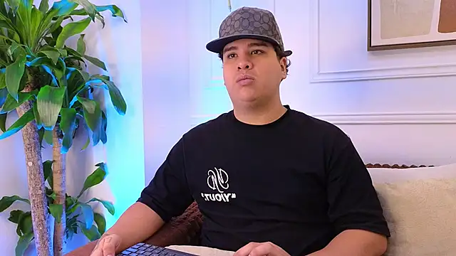 Naim Bennetsex online show from March 2026 06:09:02 PM