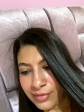 Lenapink19 online show from October 2025 05:53:02 PM