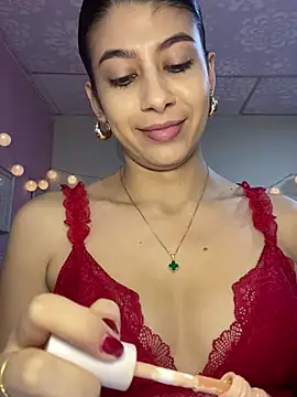 Snapshot of Lenapink19 chatting on January 2026 08:18:02 PM Lenapink19 online show from January 2026 08:18:02 PM