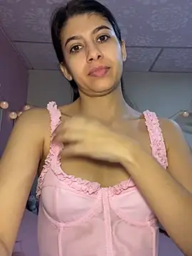 Snapshot of Lenapink19 chatting on February 2026 10:26:02 PM Lenapink19 online show from February 2026 10:26:02 PM