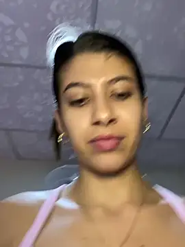 Snapshot of Lenapink19 chatting on February 2026 10:25:02 PM Lenapink19 online show from February 2026 10:25:02 PM