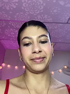 Snapshot of Lenapink19 chatting on February 2026 10:27:01 PM Lenapink19 online show from February 2026 10:27:01 PM