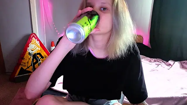Elieiza xo online show from May 2026 09:27:02 AM
