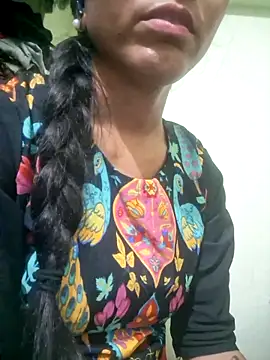 Snapshot of Telugu___Sexygirl___Naidu chatting on June 2026 06:14:01 AM Telugu Sexygirl Naidu online show from June 2026 06:14:01 AM