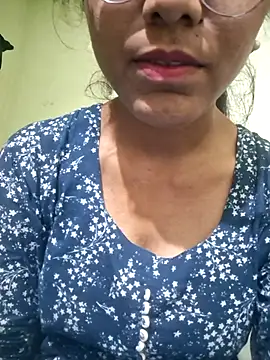 Snapshot of Telugu___Sexygirl___Naidu chatting on June 2026 04:22:02 AM Telugu Sexygirl Naidu online show from June 2026 04:22:02 AM