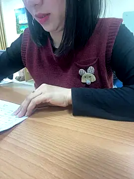 Snapshot of -NhaKy22 chatting on January 2026 12:58:01 AM -NhaKy22 online show from January 2026 12:58:01 AM