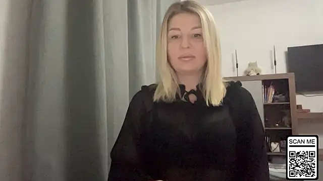 Blondie xoxoxo online show from December 2025 05:19:02 PM