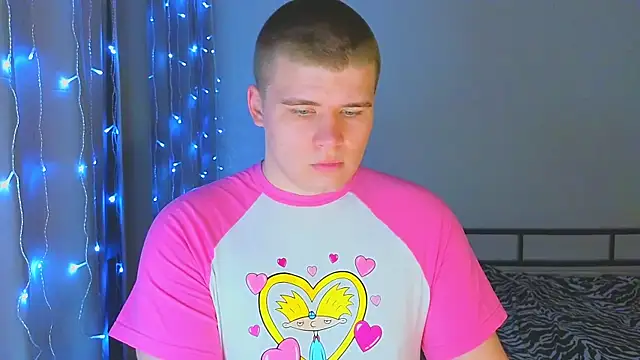 kittenmurr online show from December 2025 01:11:02 AM