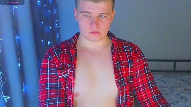 kittenmurr online show from January 2026 10:39:01 AM