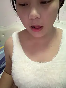 UUa333 online show from December 2025 12:47:02 PM