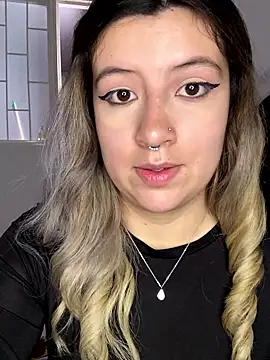 Blair Bunnyy online show from January 2026 04:00:01 PM