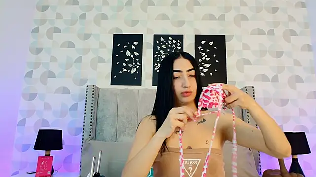 Snapshot of natasha_moreno chatting on June 2026 12:33:02 PM natasha moreno online show from June 2026 12:33:02 PM