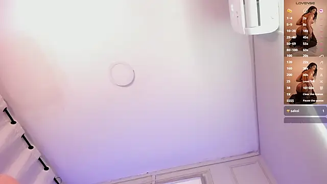 Snapshot of jenn_fit chatting on November 2025 02:43:02 AM jenn fit online show from November 2025 02:43:02 AM