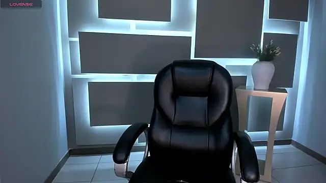 MilaColeman online show from September 2025 02:02:02 AM